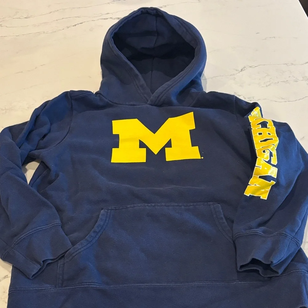 Fanatics Black Hoodie